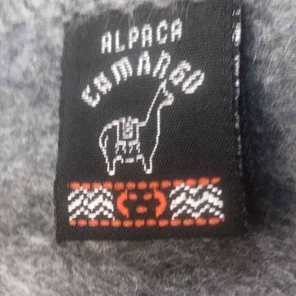 Camargo Peruvian Alpaca Blend Gray Scarf EUC - Picture 4 of 13